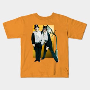 Eric & Ernie - Singing In The Rain Kids T-Shirt